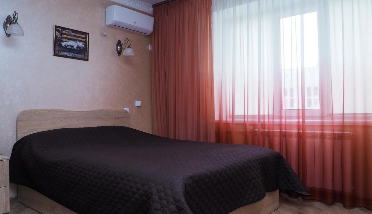 Hotel "Nizhyn" Eksteriør billede