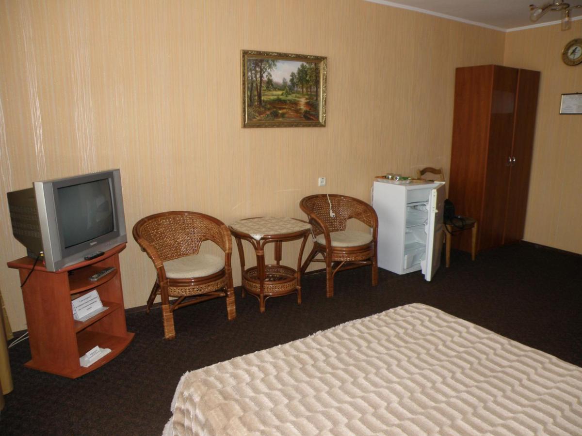 Hotel "Nizhyn" Eksteriør billede