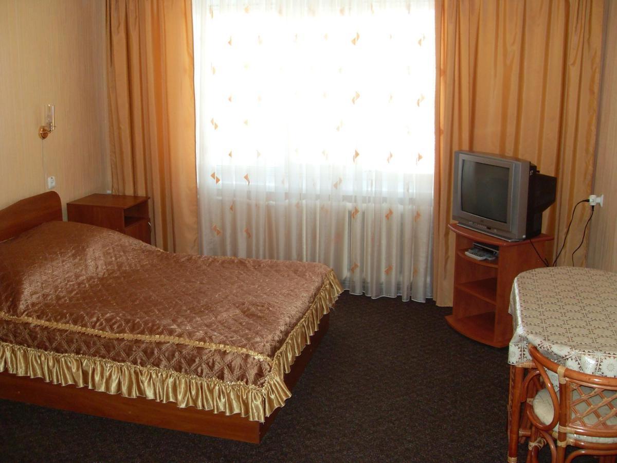 Hotel "Nizhyn" Eksteriør billede